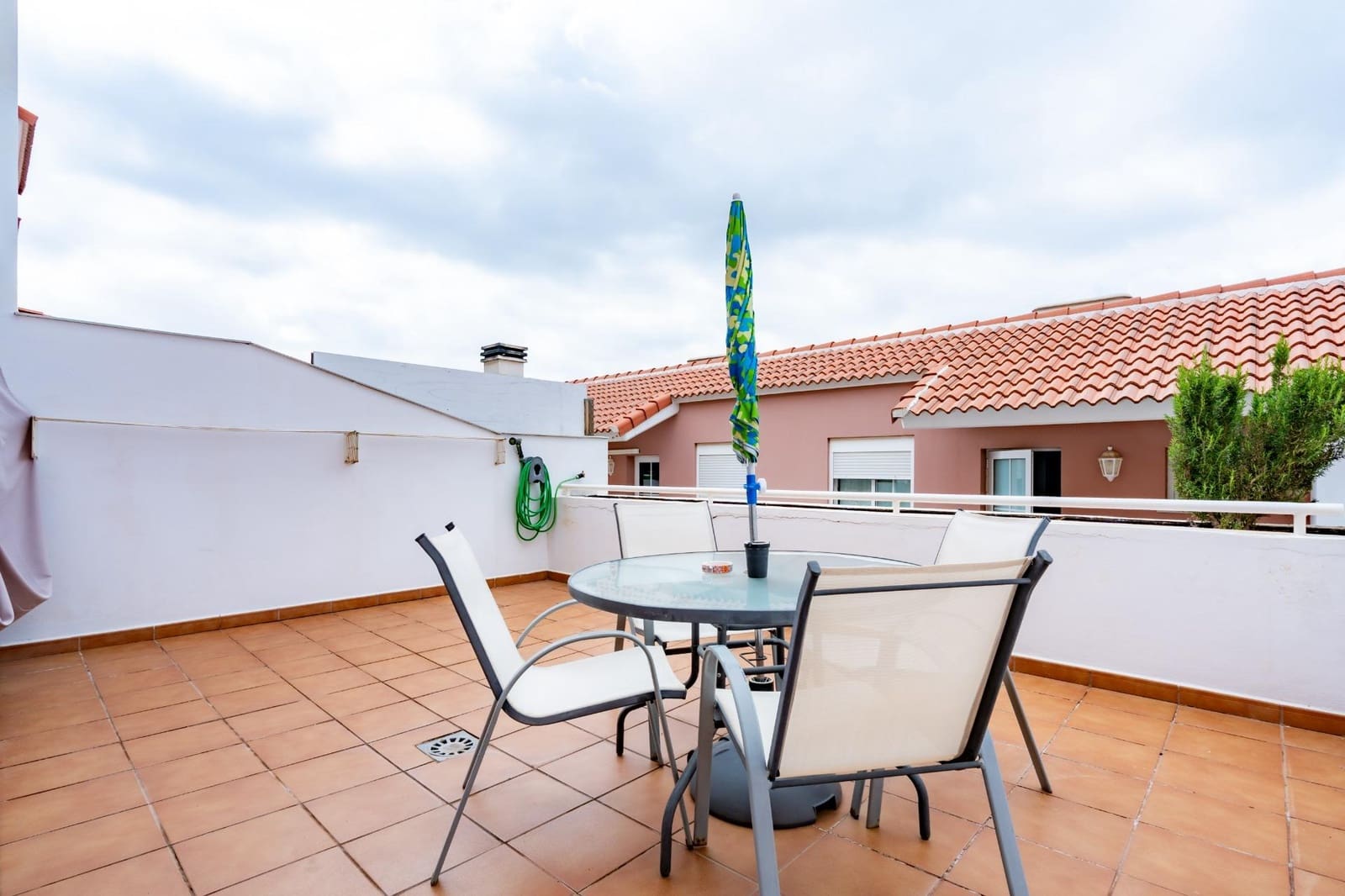 3 soverom Rekkehus til salgs i San Isidro de Abona med garasje - € 344 000 (Ref: 9975787)