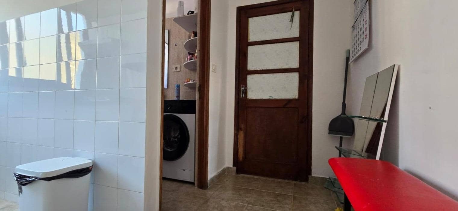 1 bedroom Flat for sale in Santa Cruz de Tenerife - € 65,000 (Ref: 9977430)