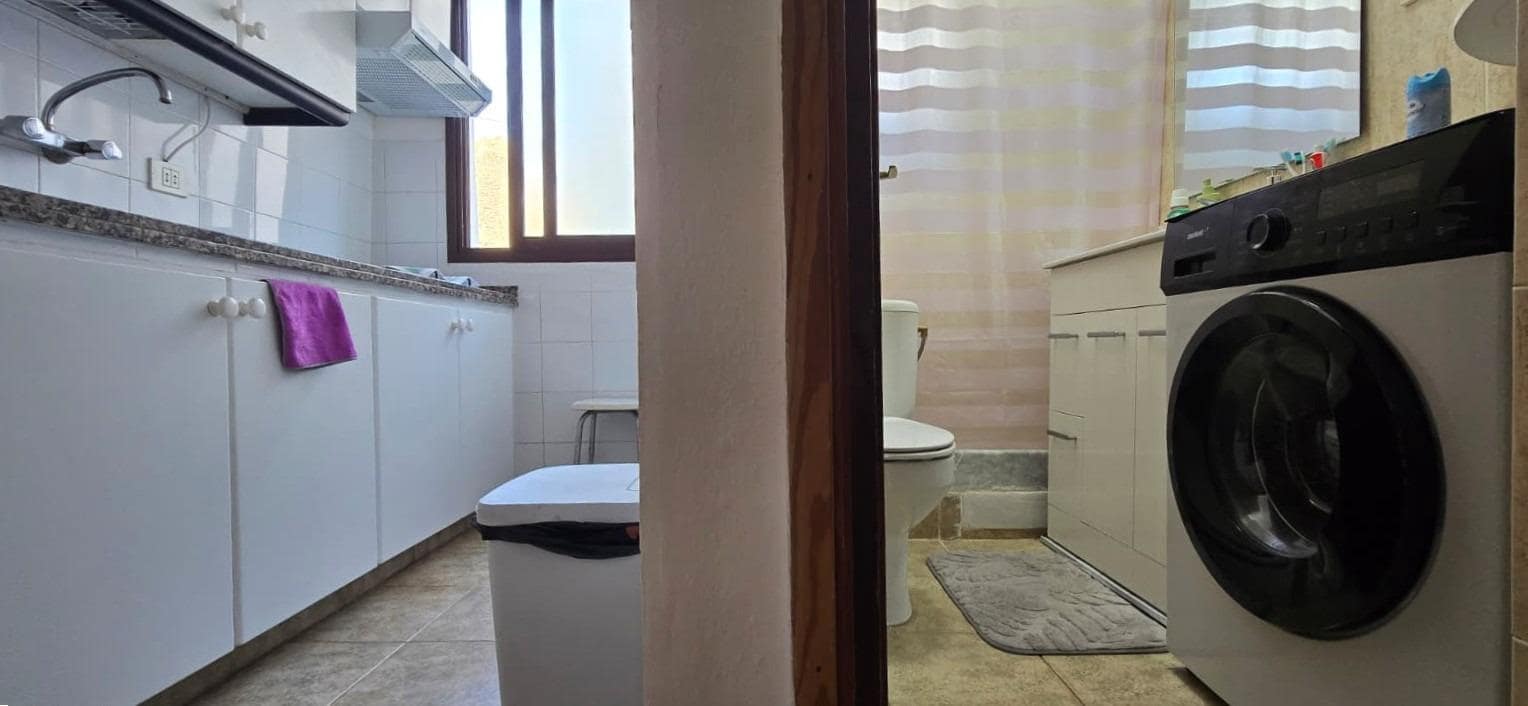 1 bedroom Flat for sale in Santa Cruz de Tenerife - € 65,000 (Ref: 9977430)