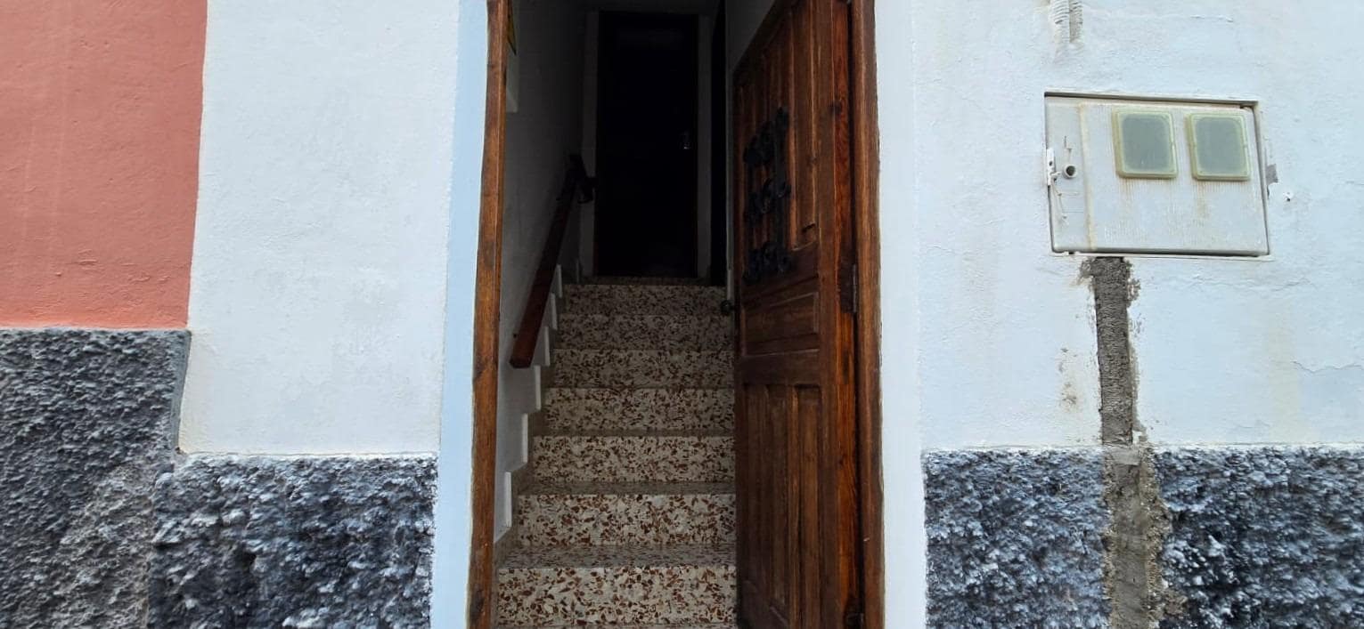 1 bedroom Flat for sale in Santa Cruz de Tenerife - € 65,000 (Ref: 9977430)