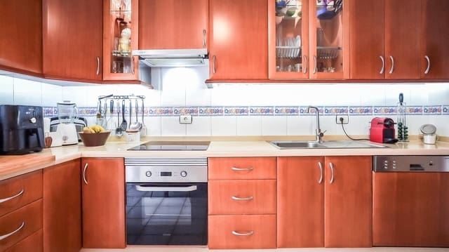 4 slaapkamer Rijtjeshuis te koop in Tegueste met garage - € 385.000 (Ref: 9995815)