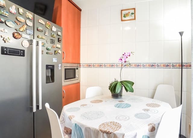 4 slaapkamer Rijtjeshuis te koop in Tegueste met garage - € 385.000 (Ref: 9995815)