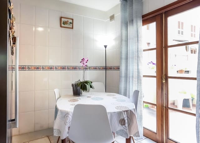 4 slaapkamer Rijtjeshuis te koop in Tegueste met garage - € 385.000 (Ref: 9995815)