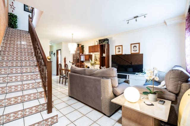 4 bedroom Terraced Villa for sale in Tegueste with garage - € 385,000 (Ref: 9995815)