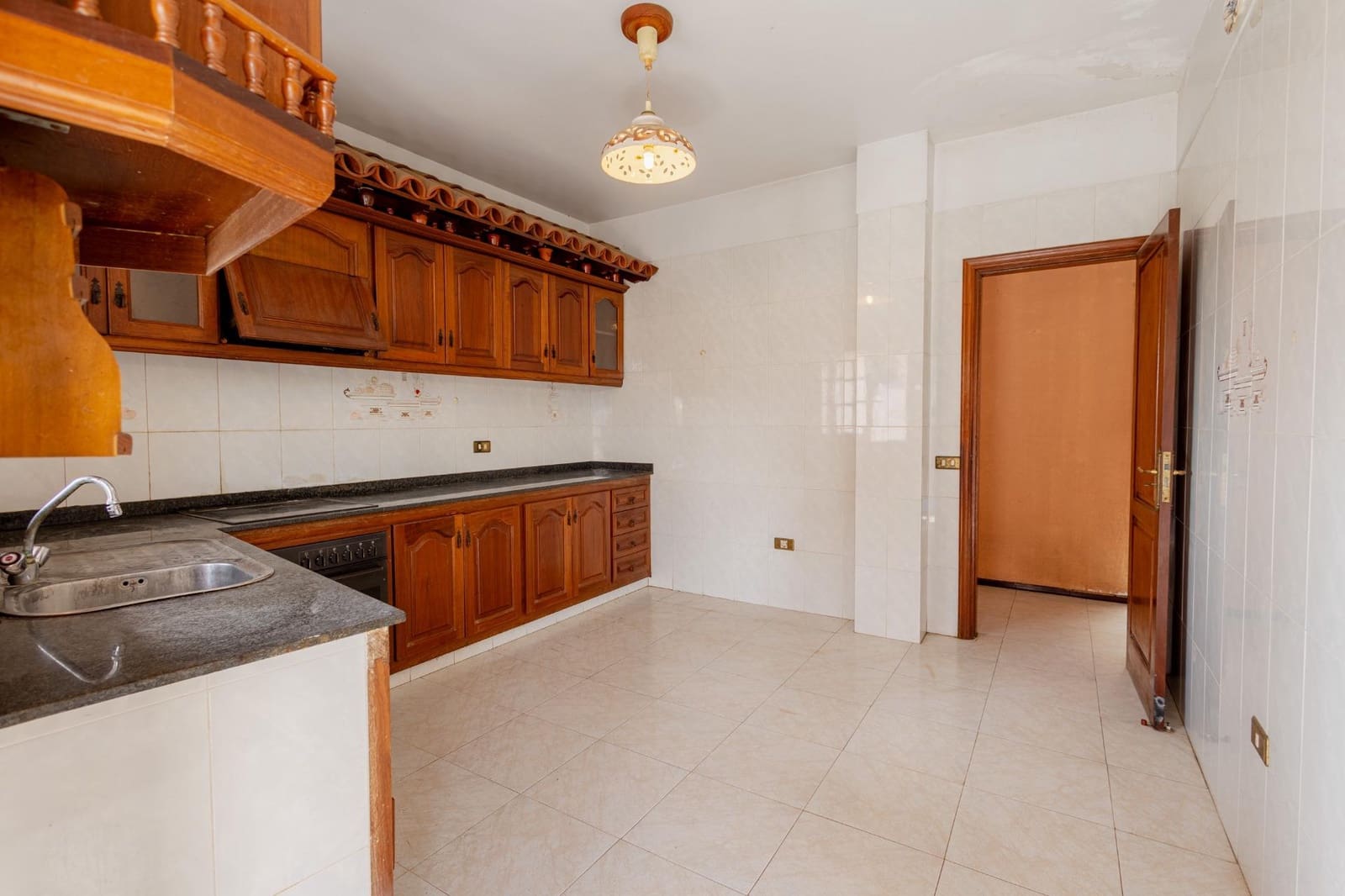5 sovrum Villa till salu i Tegueste med garage - 470 000 € (Ref: 9995816)
