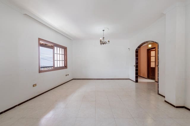 5 slaapkamer Villa te koop in Tegueste met garage - € 430.000 (Ref: 9995816)