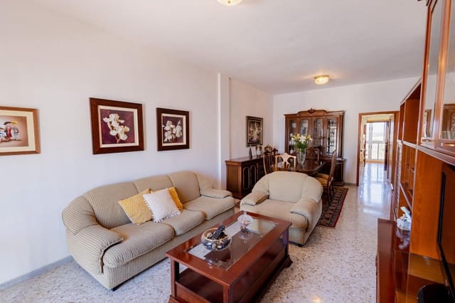 3 Zimmer Haus zu verkaufen in Arico mit Garage - 440.000 € (Ref: 9999677)