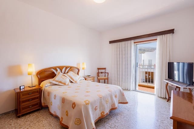 3 Zimmer Haus zu verkaufen in Arico mit Garage - 440.000 € (Ref: 9999677)