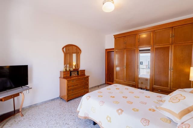 3 Zimmer Haus zu verkaufen in Arico mit Garage - 440.000 € (Ref: 9999677)