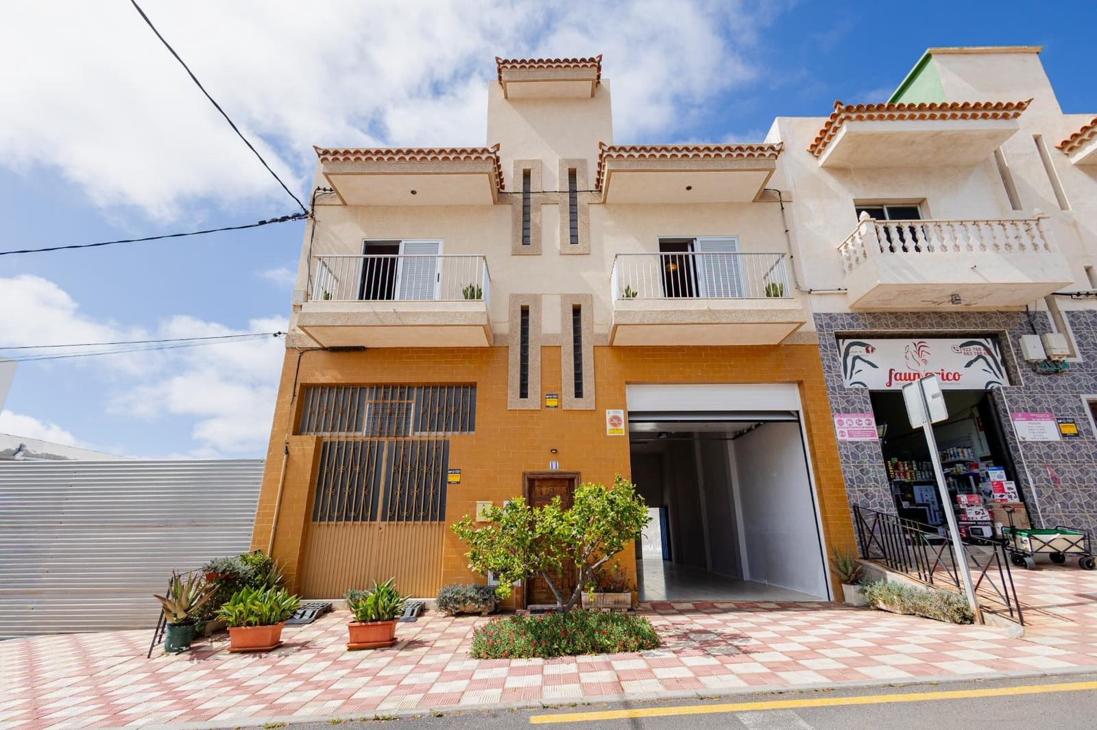 3 chambre Maison de Ville à vendre à Arico avec garage - 440 000 € (Ref: 9999677)
