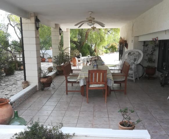 5 slaapkamer Finca/Landhuis te koop in Crevillente / Crevillent met zwembad garage - € 300.000 (Ref: 9964535)