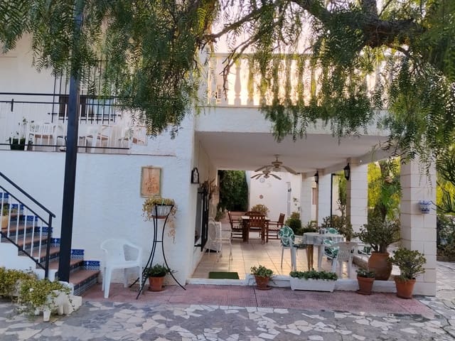5 slaapkamer Finca/Landhuis te koop in Crevillente / Crevillent met zwembad garage - € 300.000 (Ref: 9964535)