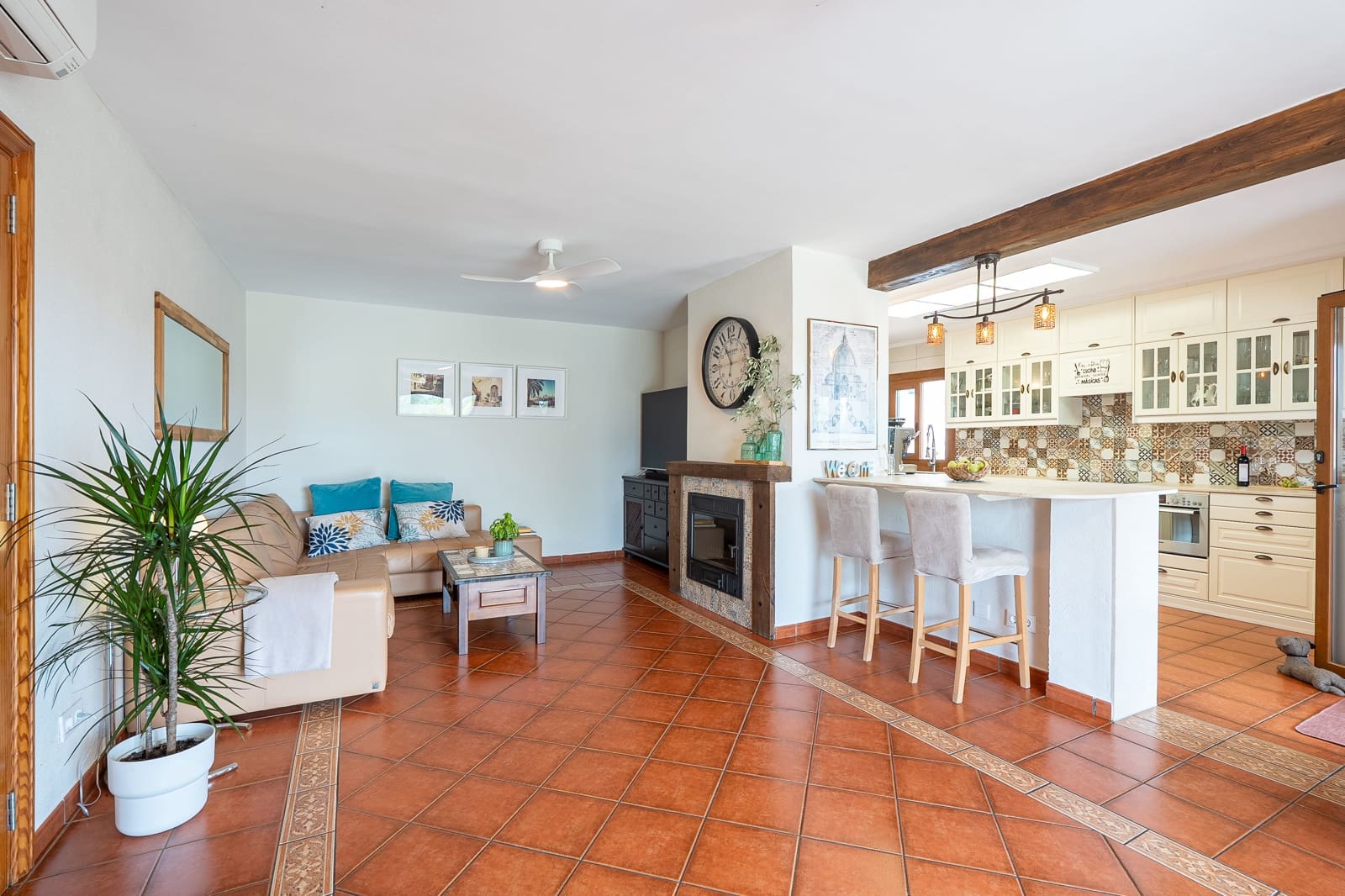 4 bedroom Finca/Country House for sale in Bunyola with pool garage - € 1,200,000 (Ref: 9958480)
