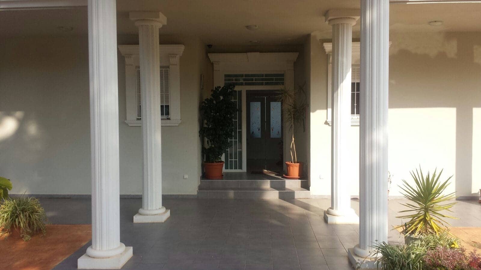 3 slaapkamer Villa te koop in Picassent met garage - € 950.000 (Ref: 9976389)