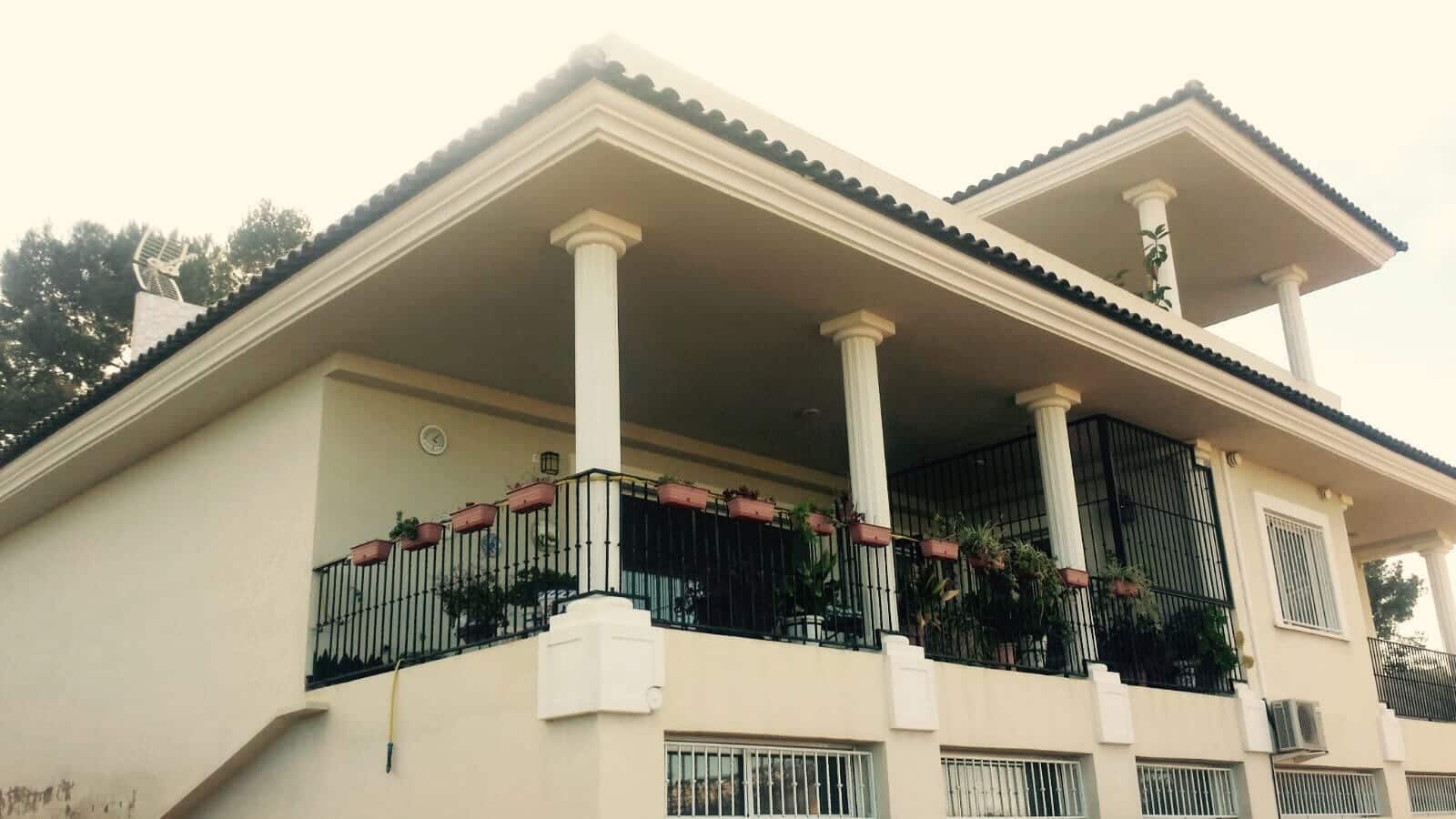 3 slaapkamer Villa te koop in Picassent met garage - € 950.000 (Ref: 9976389)
