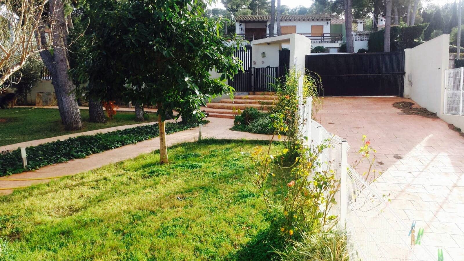 3 slaapkamer Villa te koop in Picassent met garage - € 950.000 (Ref: 9976389)