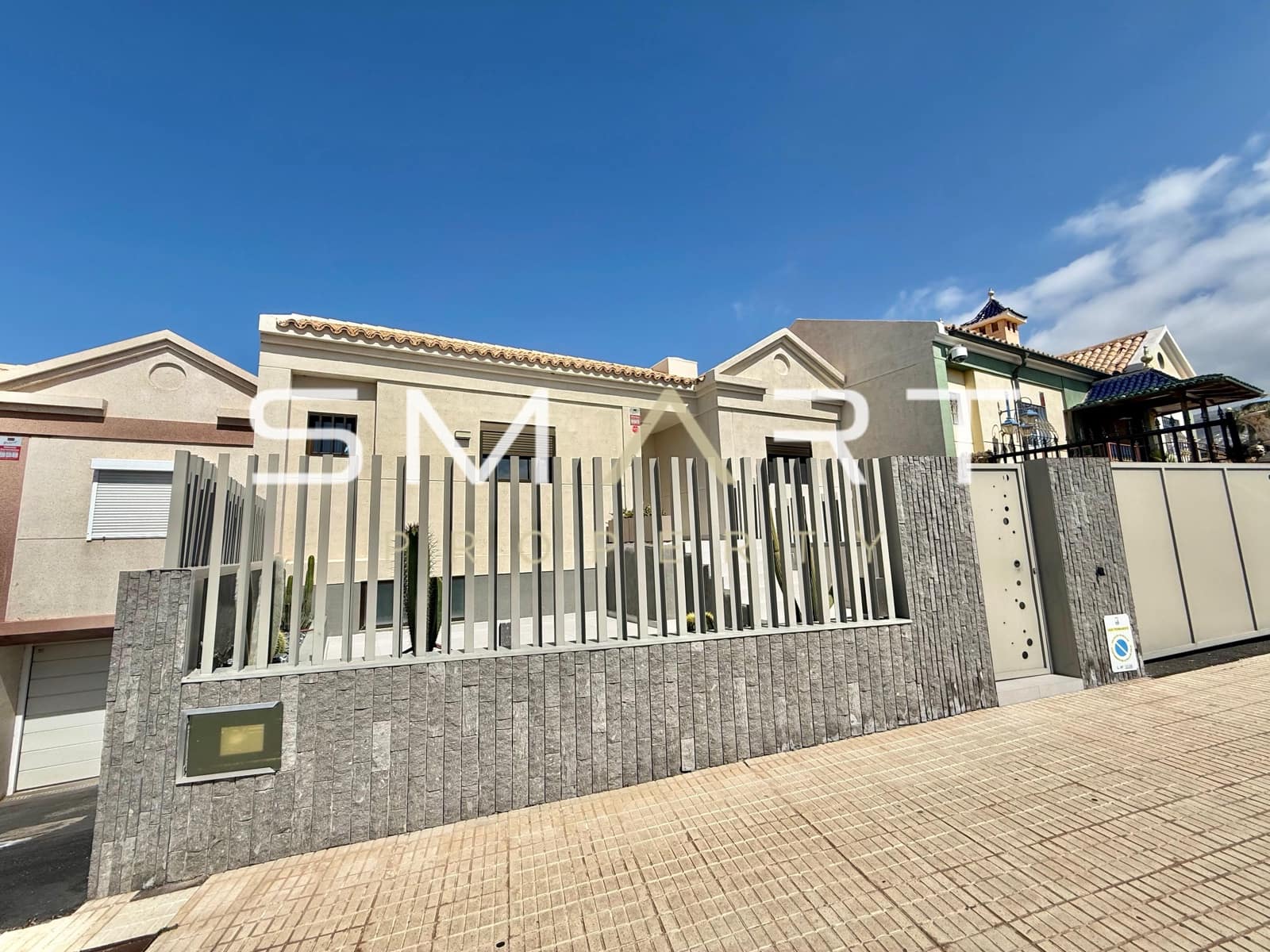 3 quarto Moradia em Banda para venda em Playa Paraiso com piscina garagem - 780 000 € (Ref: 10026169)