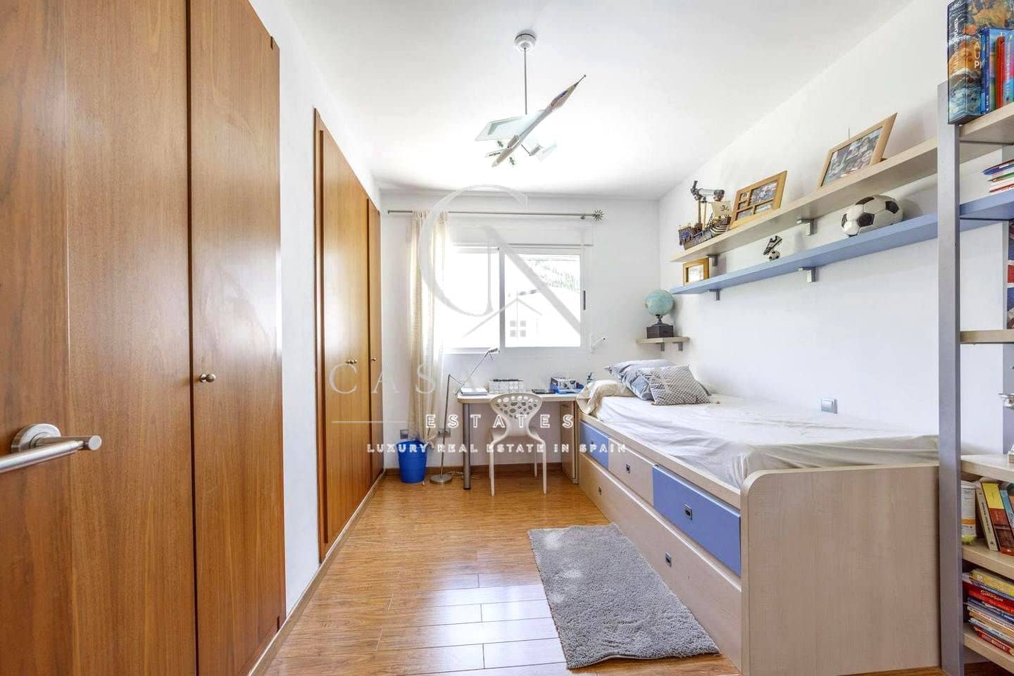 4 makuuhuone Huvila vuokrattavana paikassa Betera mukana uima-altaan 
autotalli - 3 900 € (Ref: 10007797)