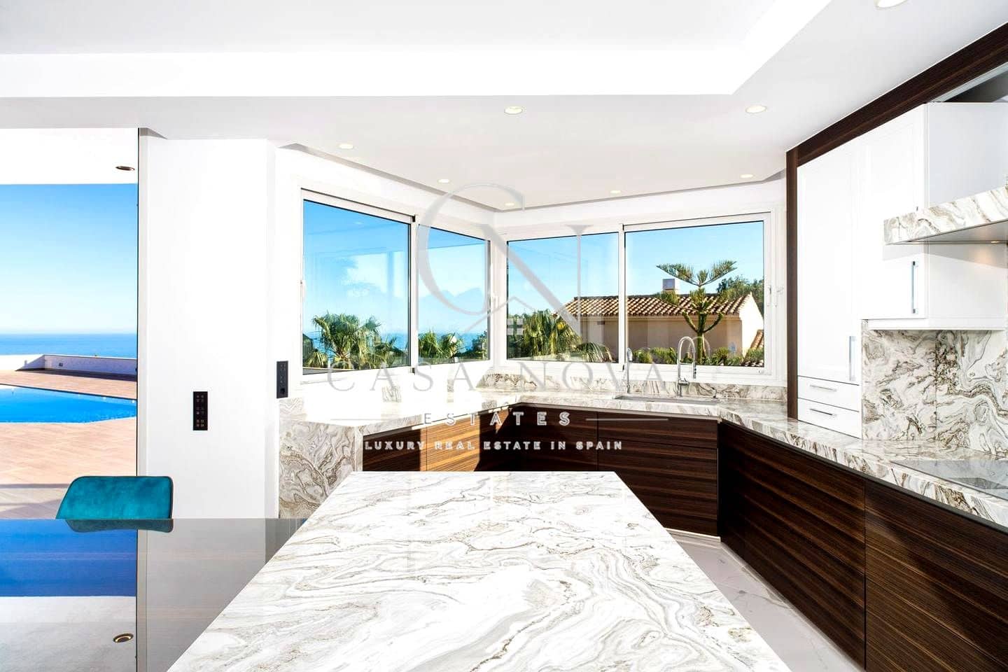 Chalet de 7 habitaciones en Altea la Vella en venta con garaje - 4.750.000 € (Ref: 10008097)