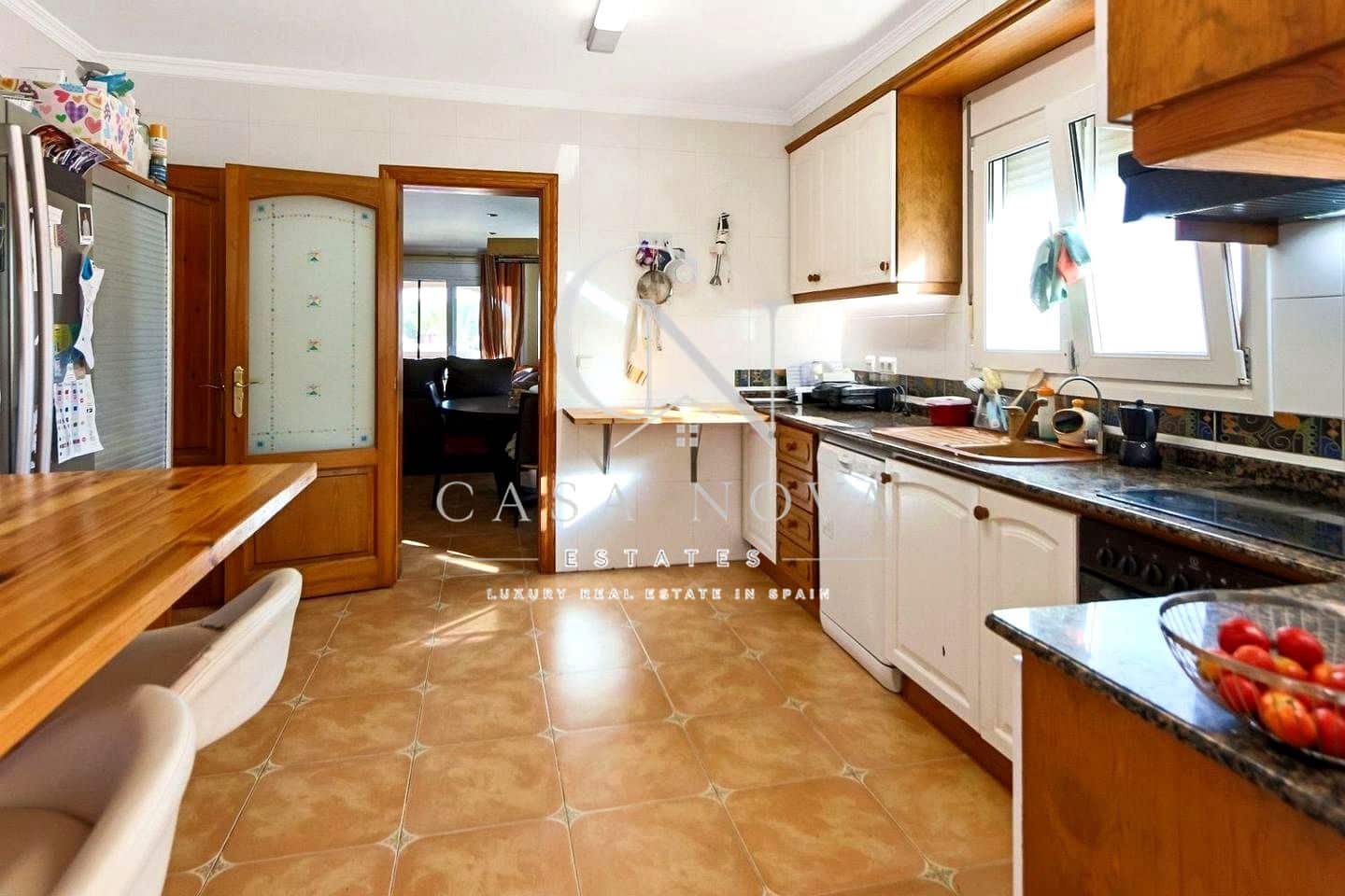 3 slaapkamer Villa te koop in Denia met zwembad garage - € 799.000 (Ref: 10008098)
