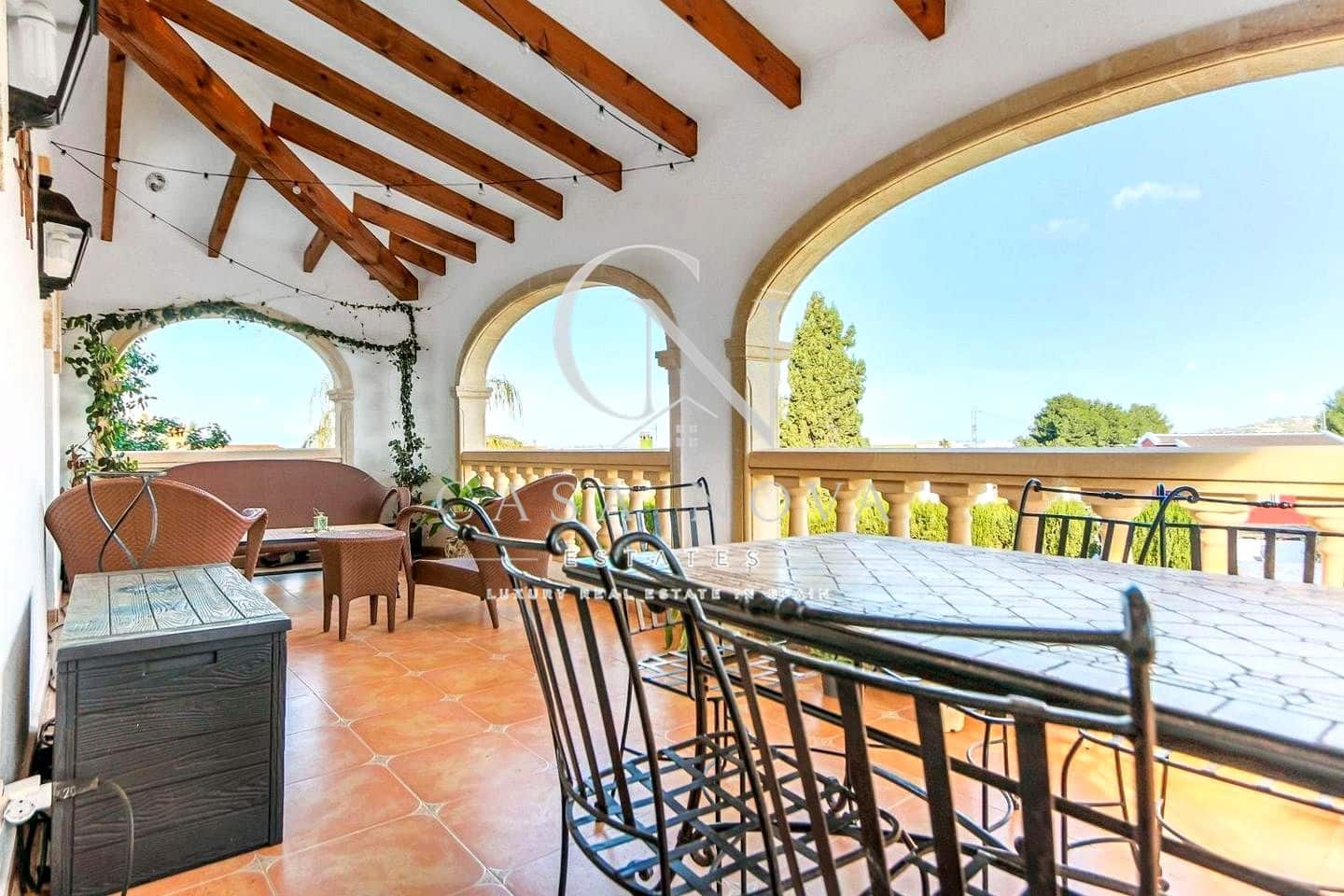 3 slaapkamer Villa te koop in Denia met zwembad garage - € 799.000 (Ref: 10008098)