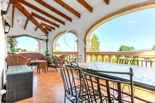 3 slaapkamer Villa te koop in El Montgó, Dénia met zwembad garage - € 799.000 (Ref: 10008098)