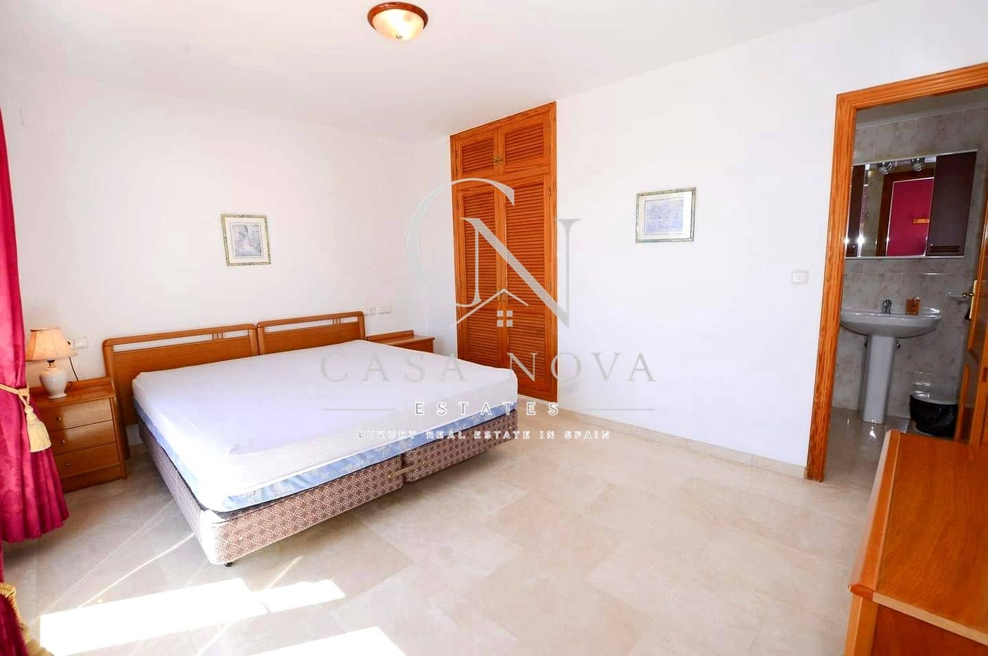 7 bedroom Villa for sale in Calpe / Calp with garage - € 850,000 (Ref: 10008099)
