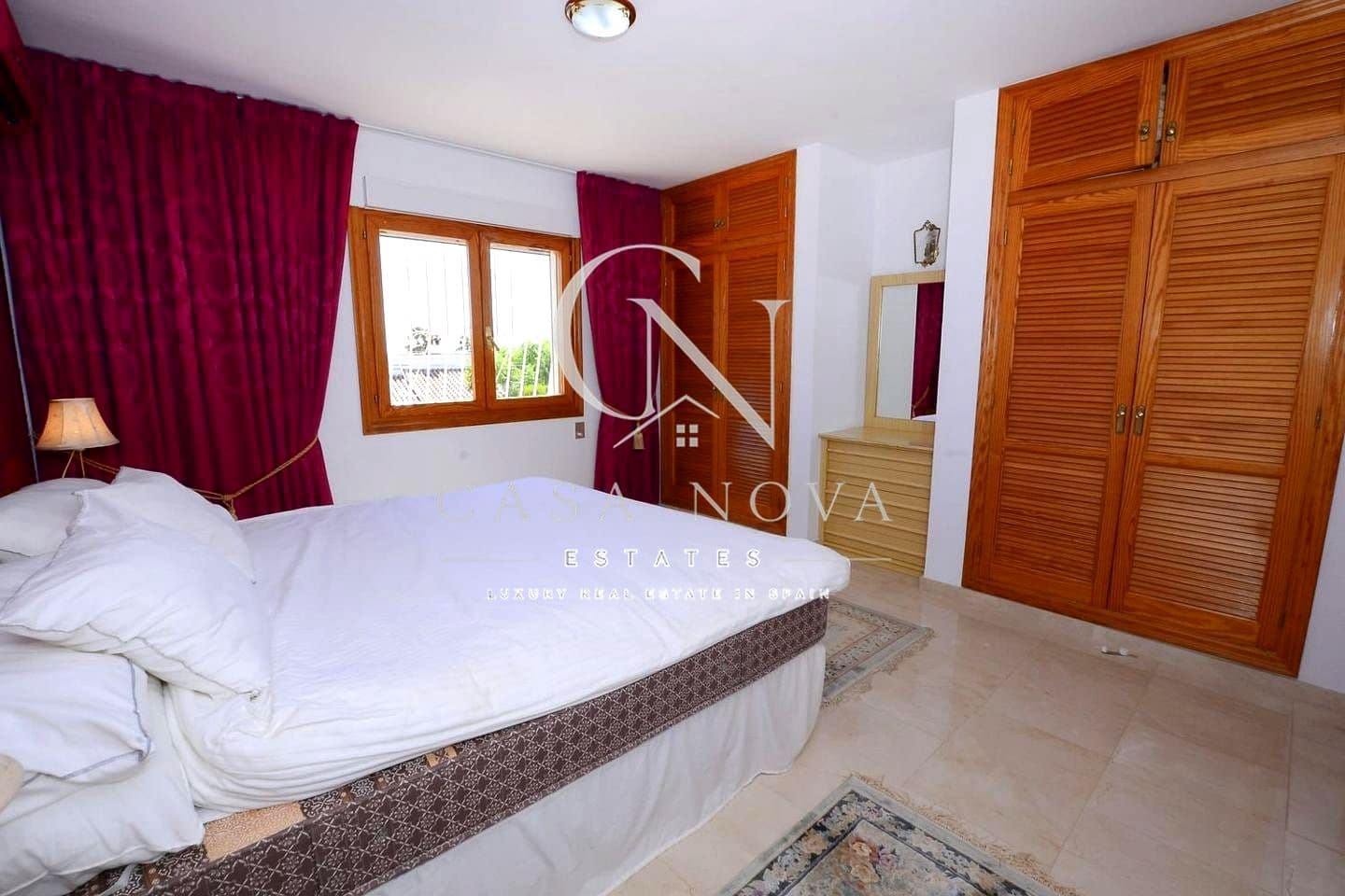 7 bedroom Villa for sale in Calpe / Calp with garage - € 850,000 (Ref: 10008099)
