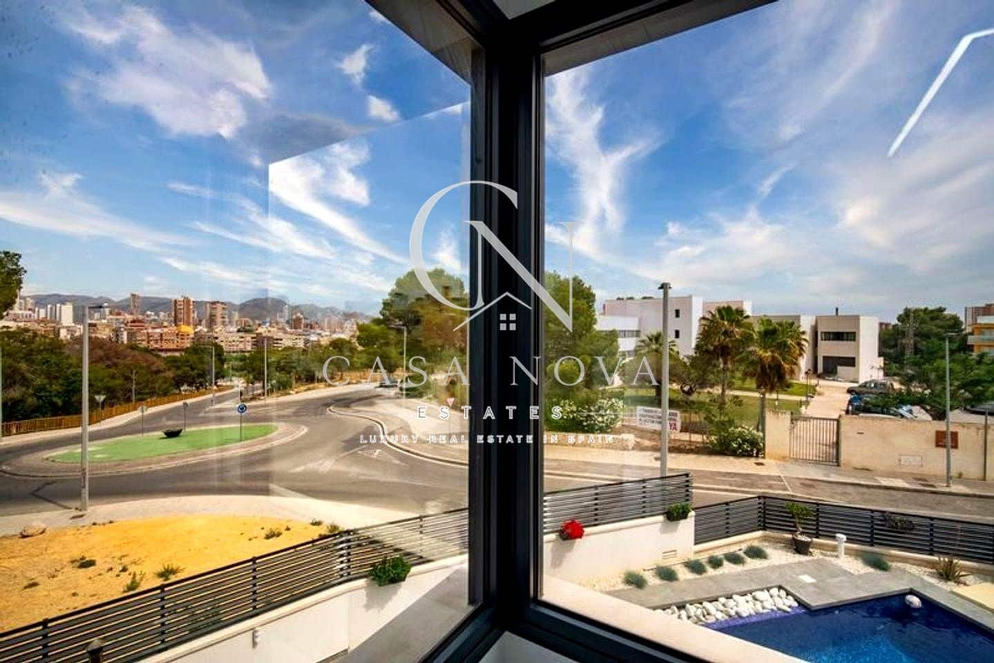 4 sypialnia Willa na sprzedaż w Benidorm z garażem - 2 500 000 € (Ref: 10008100)