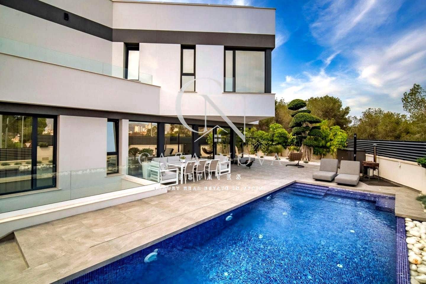4 sypialnia Willa na sprzedaż w Benidorm z garażem - 2 500 000 € (Ref: 10008100)