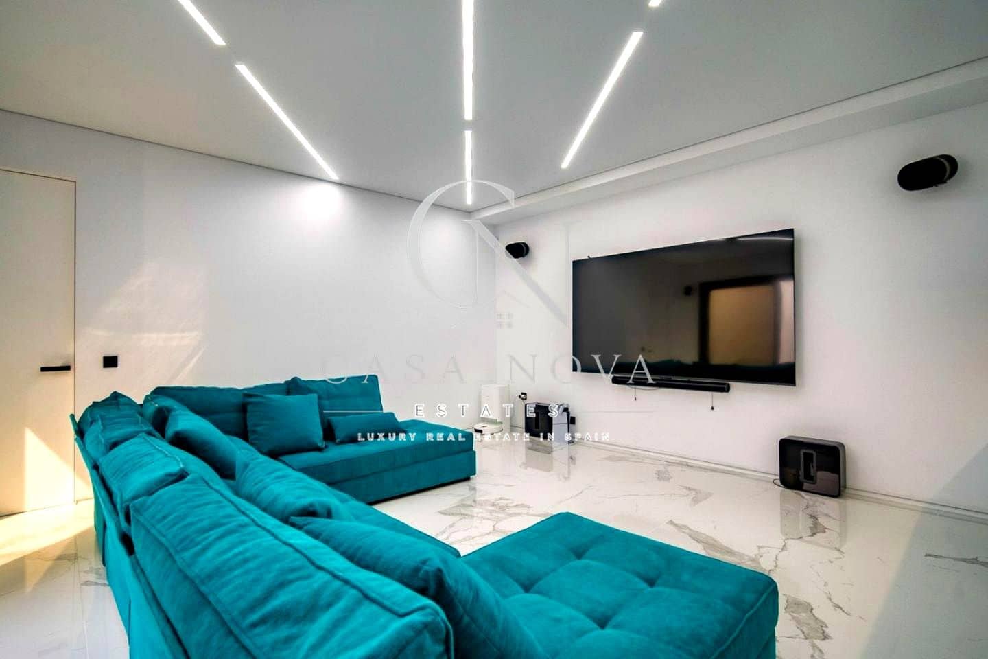 4 sypialnia Willa na sprzedaż w Benidorm z garażem - 2 500 000 € (Ref: 10008100)