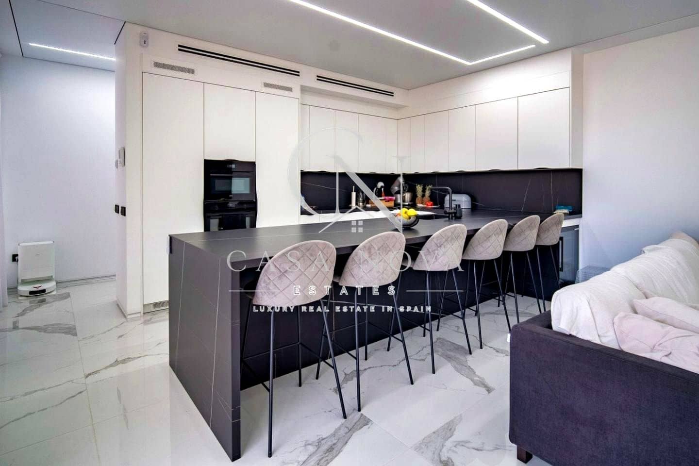 4 sypialnia Willa na sprzedaż w Benidorm z garażem - 2 500 000 € (Ref: 10008100)