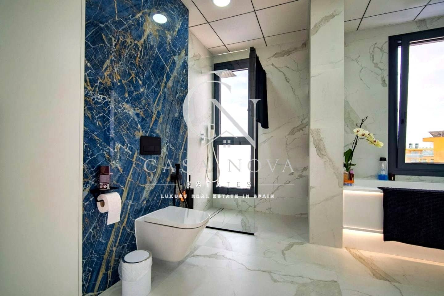 4 sypialnia Willa na sprzedaż w Benidorm z garażem - 2 500 000 € (Ref: 10008100)