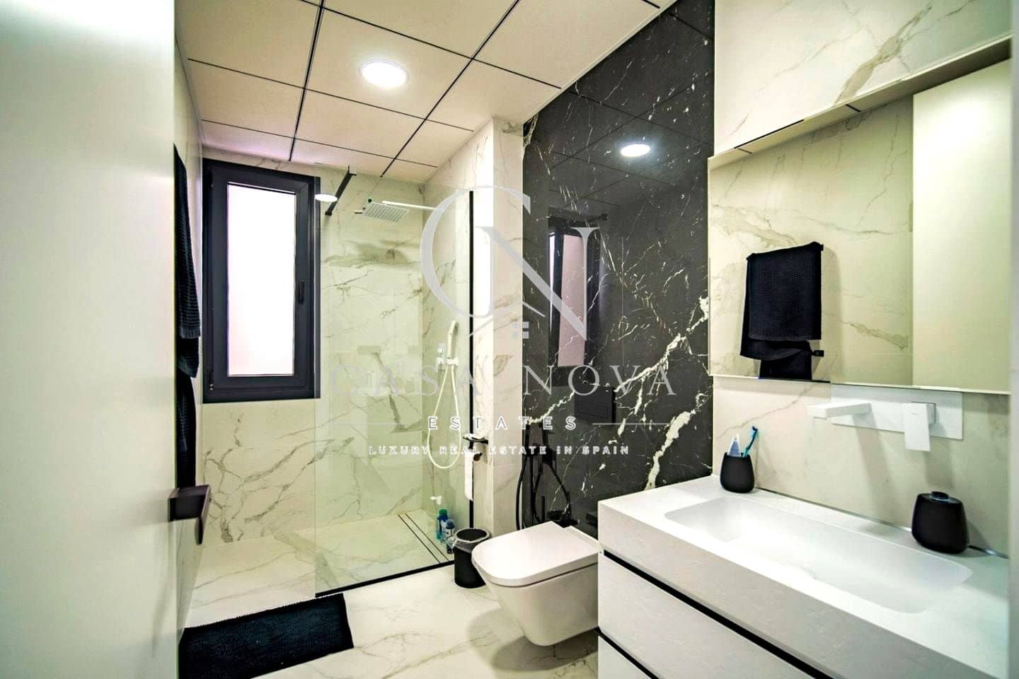 4 sypialnia Willa na sprzedaż w Benidorm z garażem - 2 500 000 € (Ref: 10008100)