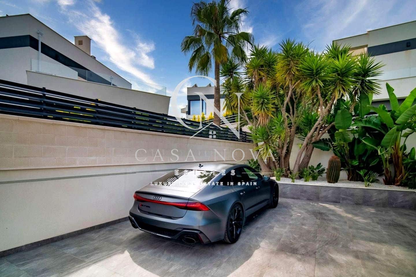 4 sypialnia Willa na sprzedaż w Benidorm z garażem - 2 500 000 € (Ref: 10008100)