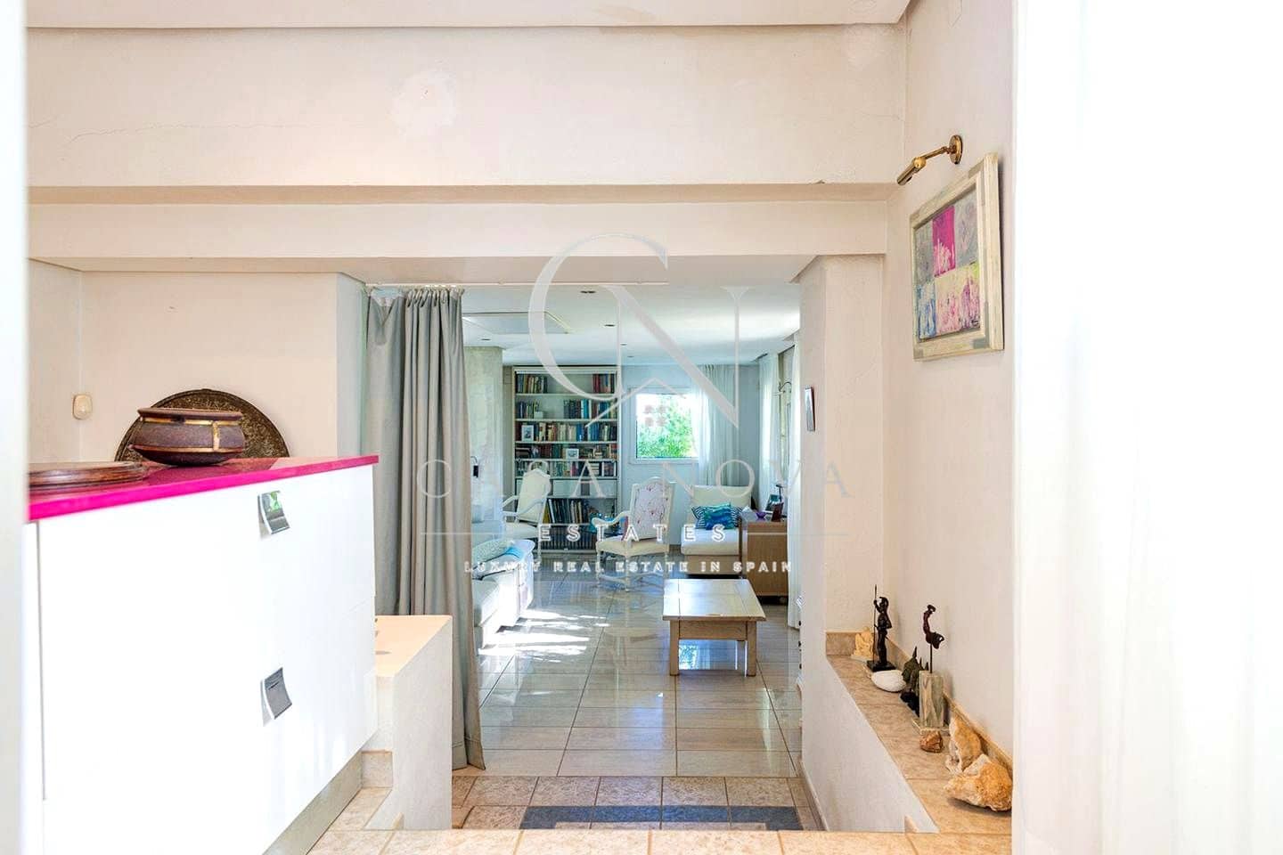 5 bedroom Villa for sale in La Pobla de Vallbona with pool garage - € 925,000 (Ref: 10034581)