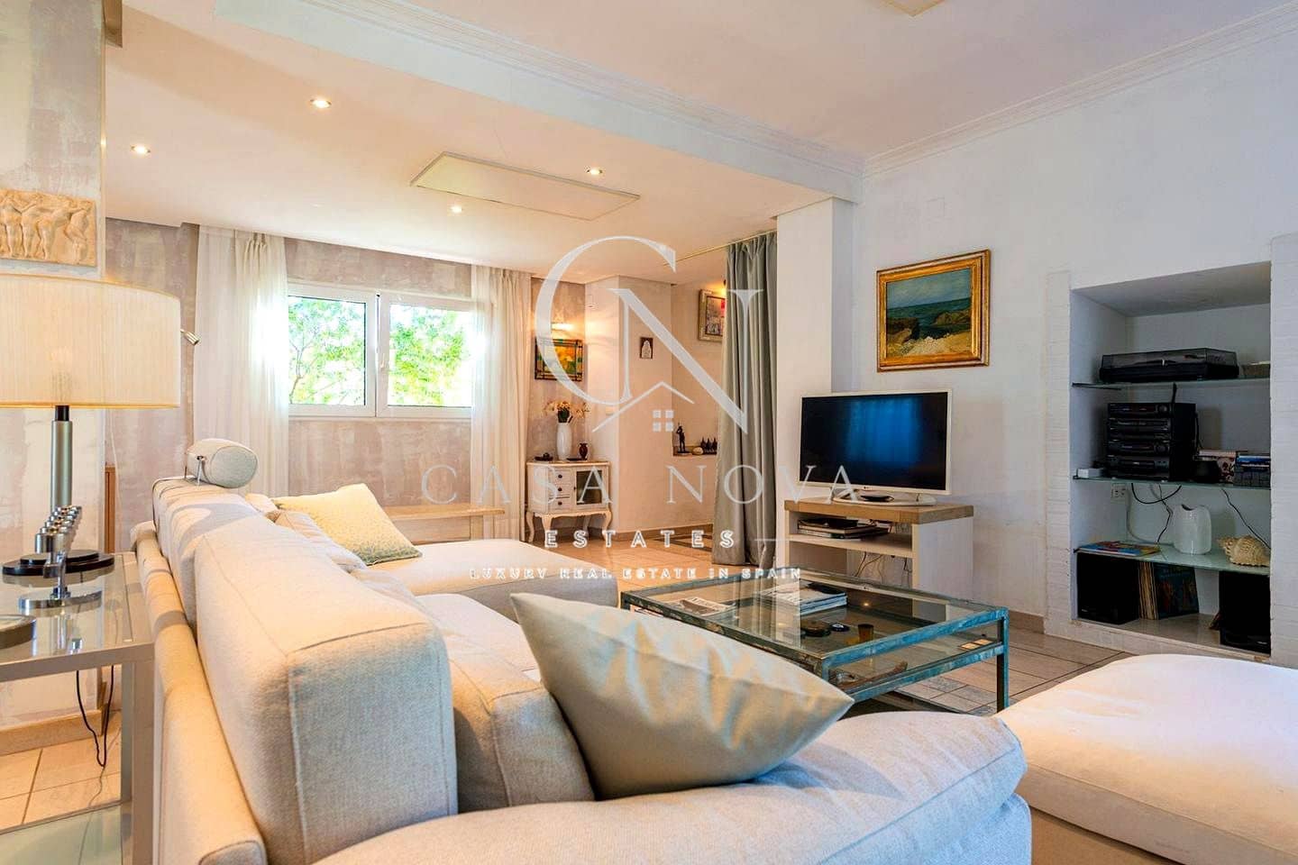 5 bedroom Villa for sale in La Pobla de Vallbona with pool garage - € 925,000 (Ref: 10034581)