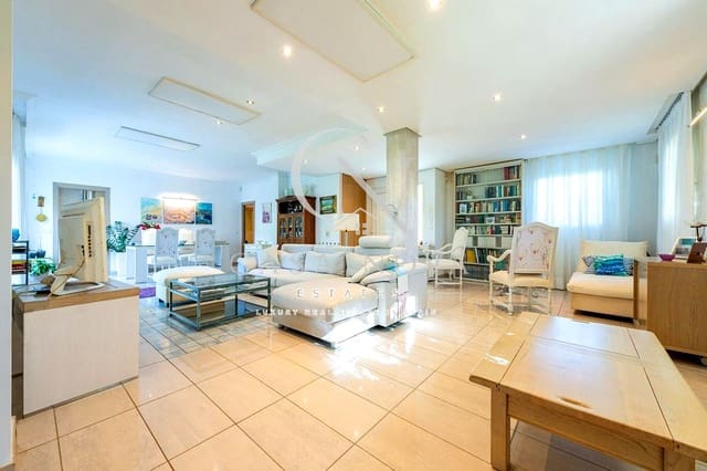 5 bedroom Villa for sale in La Pobla de Vallbona with pool garage - € 925,000 (Ref: 10034581)