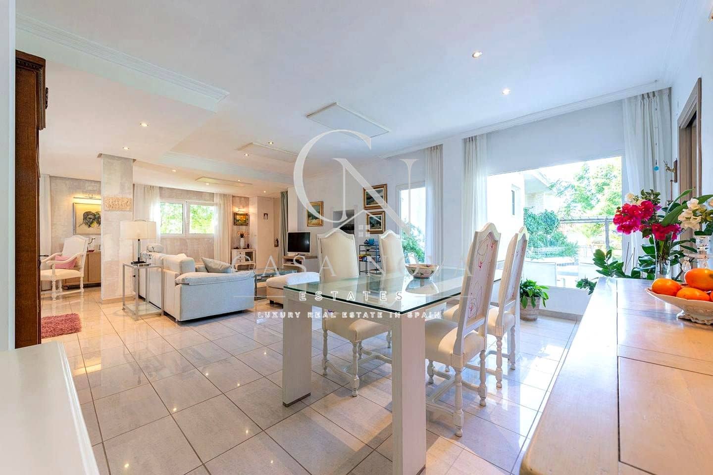 5 bedroom Villa for sale in La Pobla de Vallbona with pool garage - € 925,000 (Ref: 10034581)