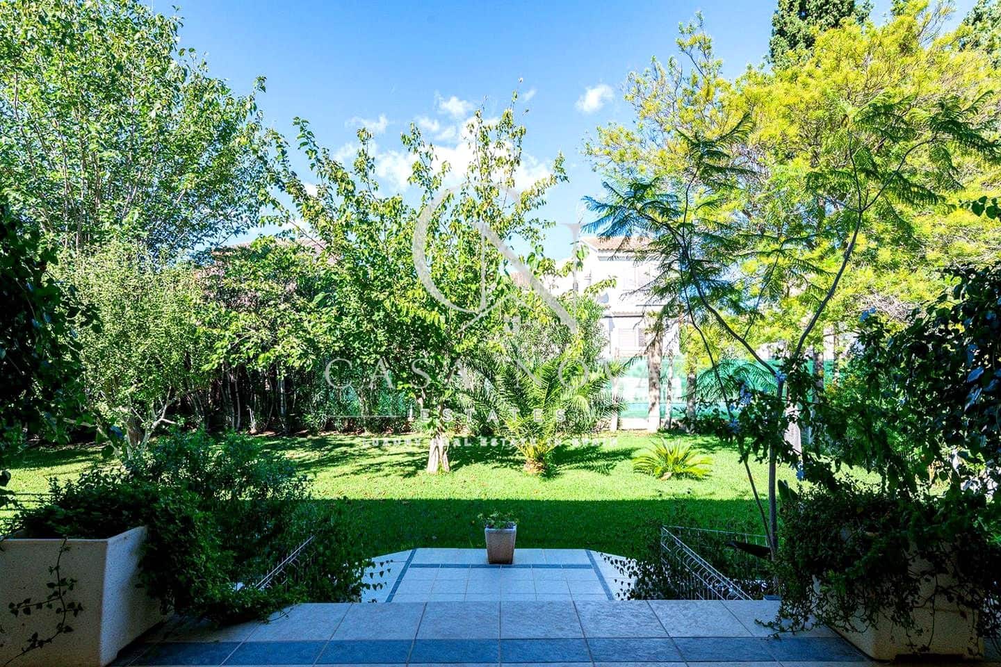 5 bedroom Villa for sale in La Pobla de Vallbona with pool garage - € 925,000 (Ref: 10034581)