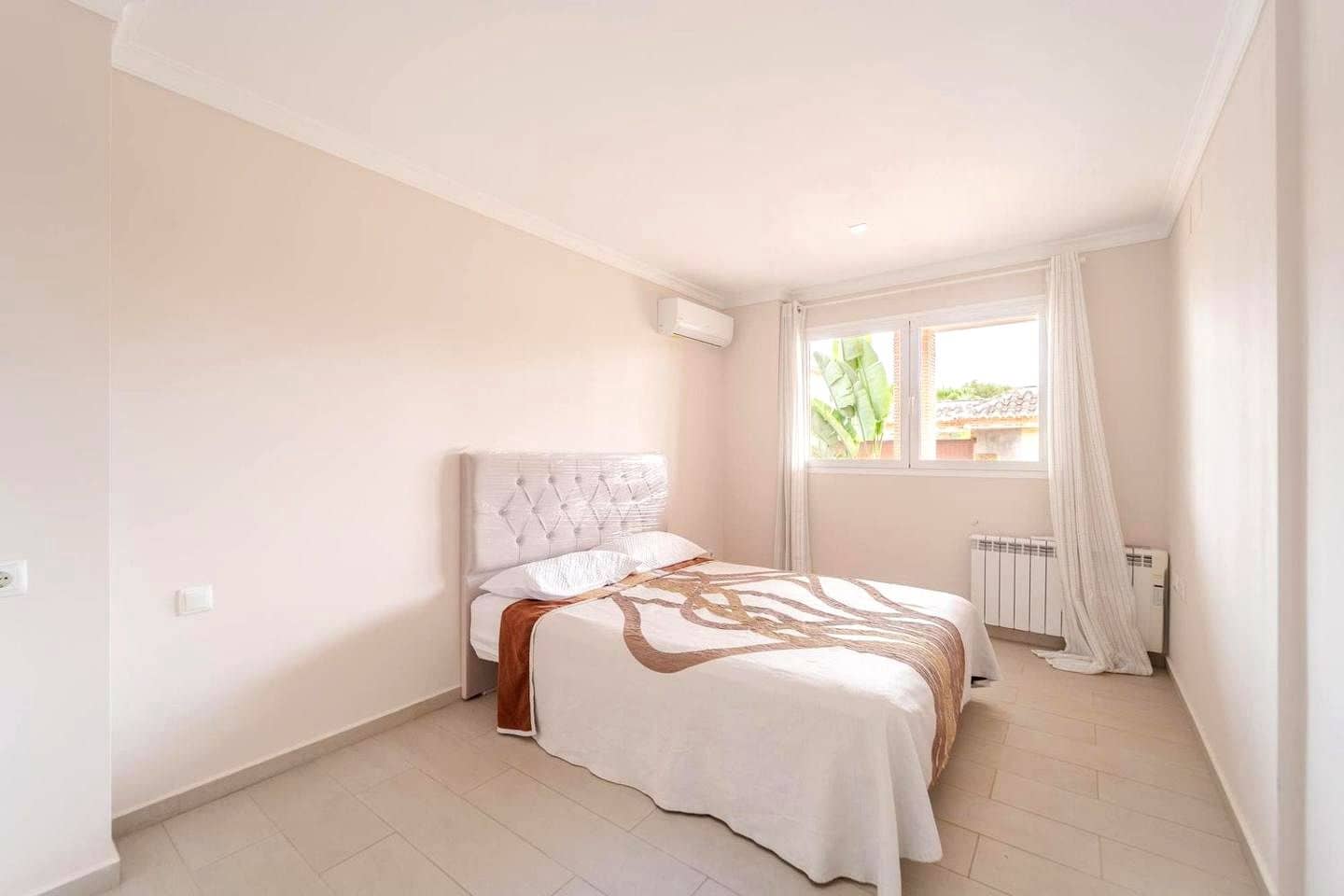 8 sypialnia Willa na sprzedaż w Betera z basenem garażem - 999 000 € (Ref: 10034582)