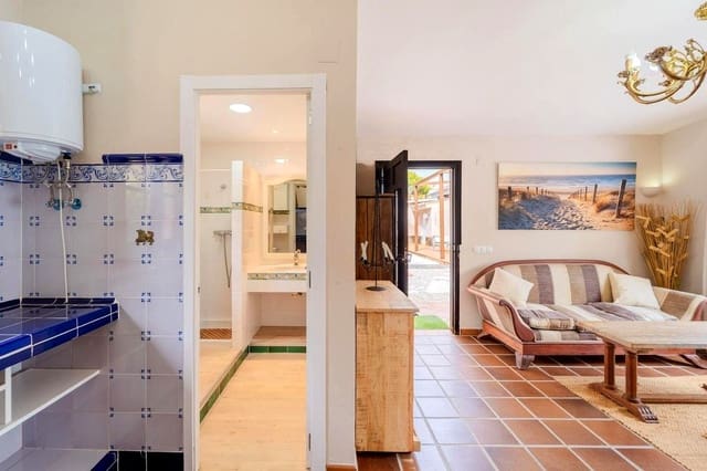 8 sypialnia Willa na sprzedaż w Bétera z basenem garażem - 999 000 € (Ref: 10034582)