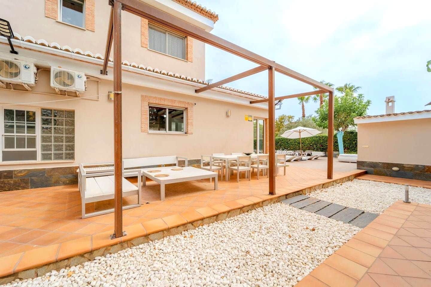 8 sypialnia Willa na sprzedaż w Betera z basenem garażem - 999 000 € (Ref: 10034582)