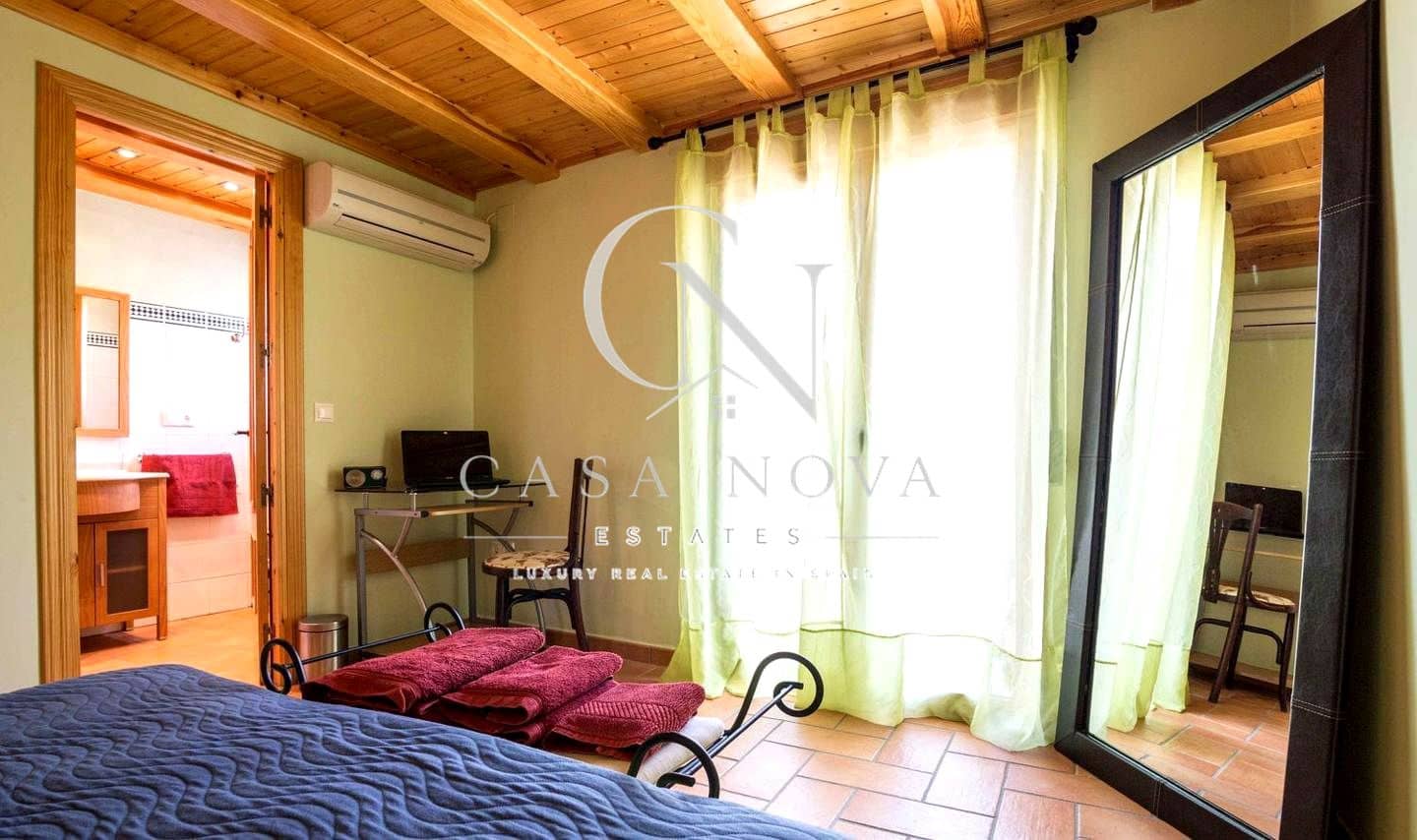 5 slaapkamer Villa te koop in El Campello - € 495.000 (Ref: 10034584)