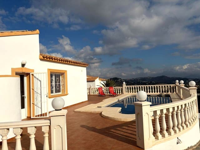 4 bedroom Villa for sale in Oltamar - Cucarres, Calpe / Calp - € 690,000 (Ref: 10037650)
