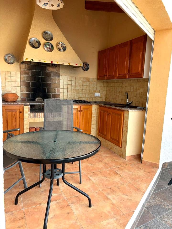 4 bedroom Villa for sale in Calpe / Calp - € 690,000 (Ref: 10037650)