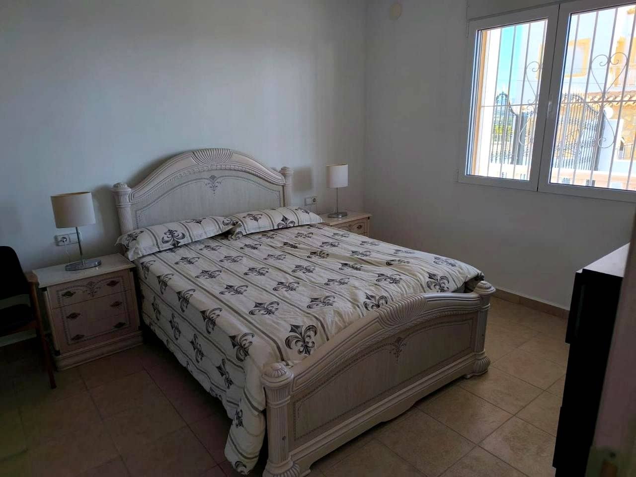 4 bedroom Villa for sale in Calpe / Calp - € 690,000 (Ref: 10037650)