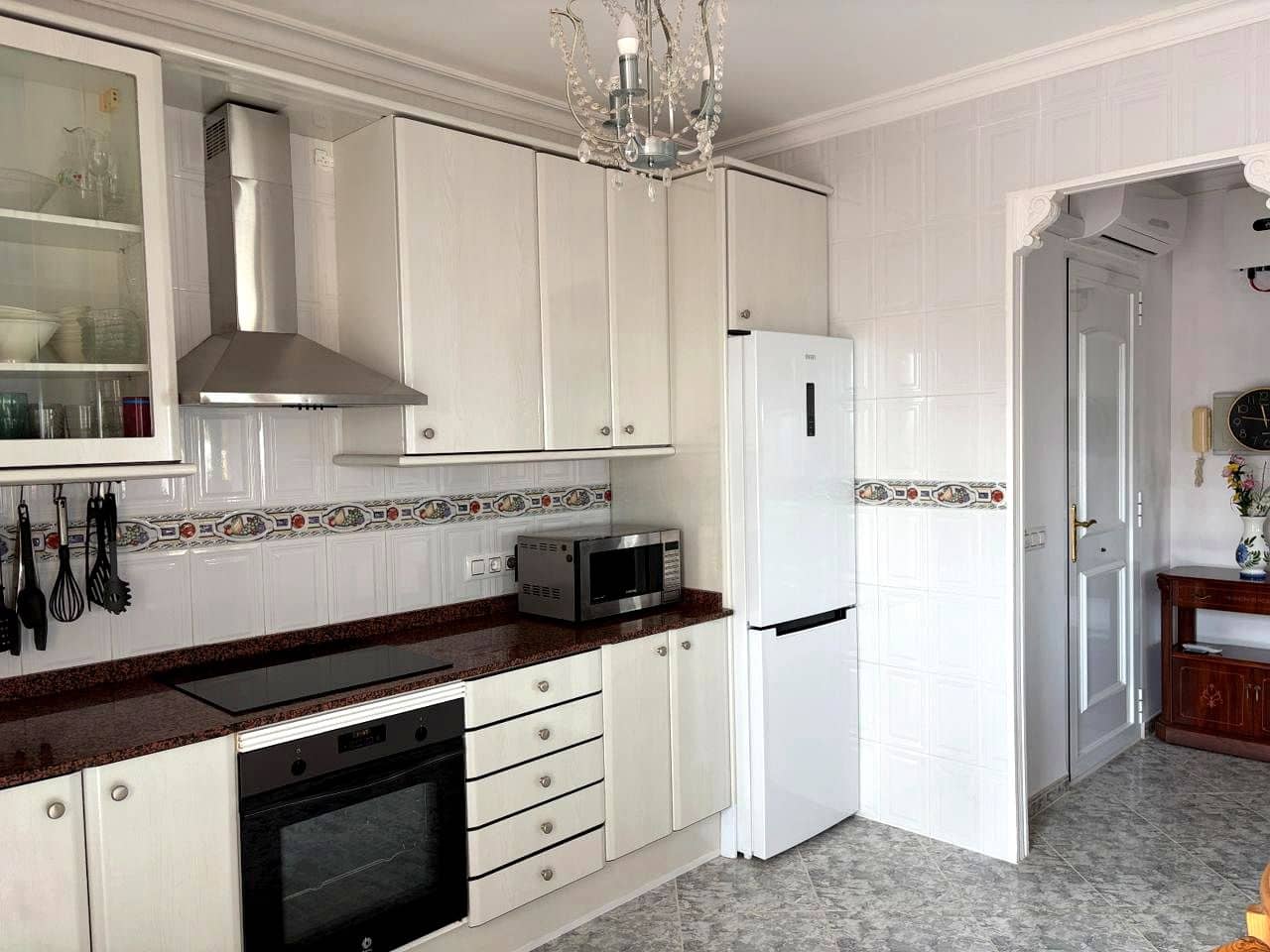 4 bedroom Villa for sale in Calpe / Calp - € 690,000 (Ref: 10037650)