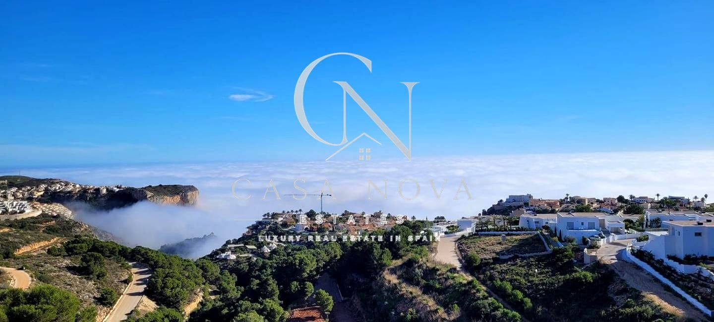 5 bedroom Villa for sale in Cumbre del Sol with pool garage - € 710,000 (Ref: 10039085)