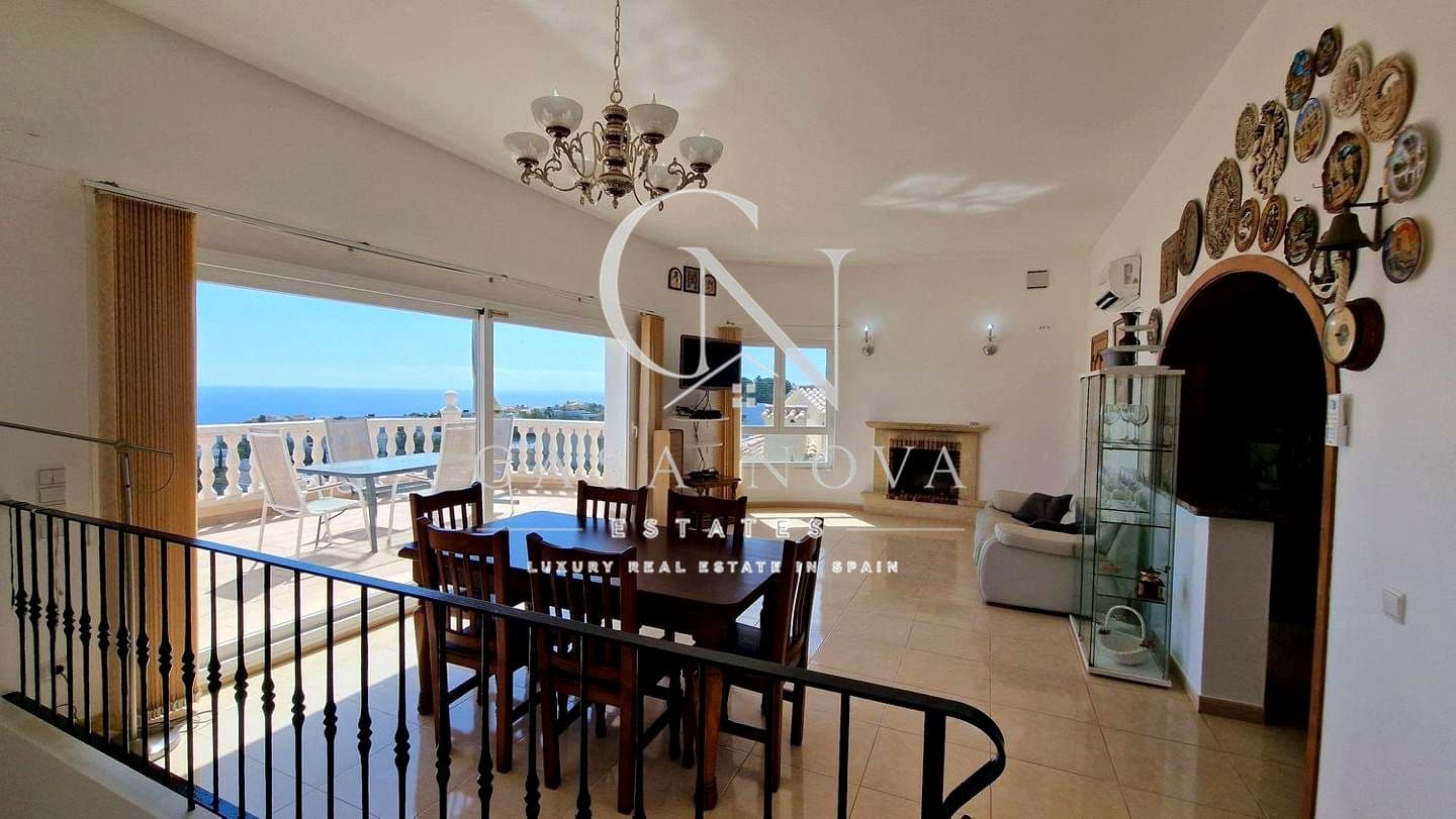 5 bedroom Villa for sale in Cumbre del Sol with pool garage - € 710,000 (Ref: 10039085)